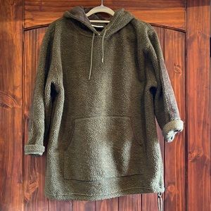 Jones of New York Sport XL Olive pullover Sweater with hood